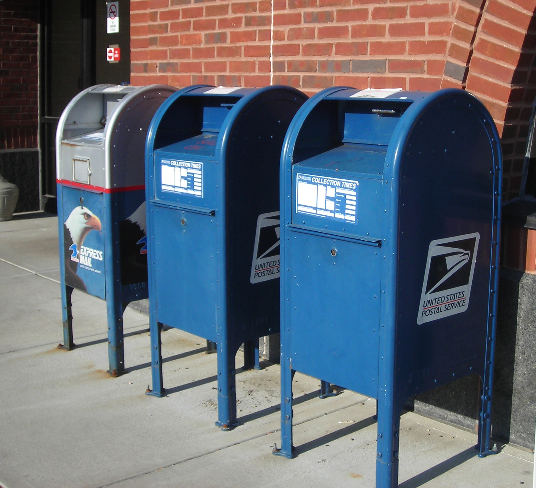 Pelosi Calls Back Congress From Recess To Vote On USPS Bill