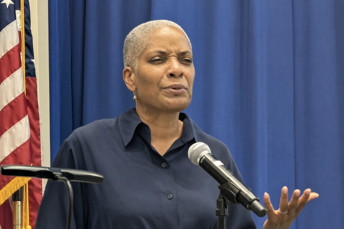 Connecticut Secretary of the State Stephanie Thomas speaking at a podium