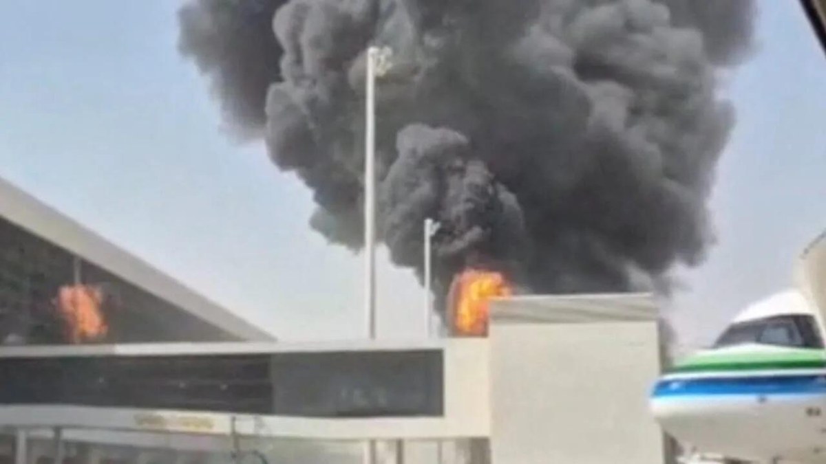 Smoke over Riyadh airport after Oct 8 attack
